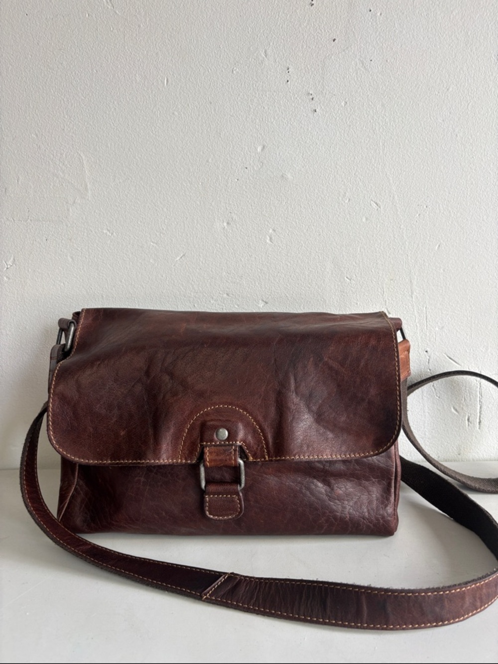 Jack Georges Classic Brown Leather Crossbody Messenger Bag